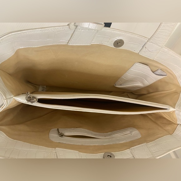 Casa Lopez in White Peral with crocodile print Top handle handbag - Picture 6 of 11